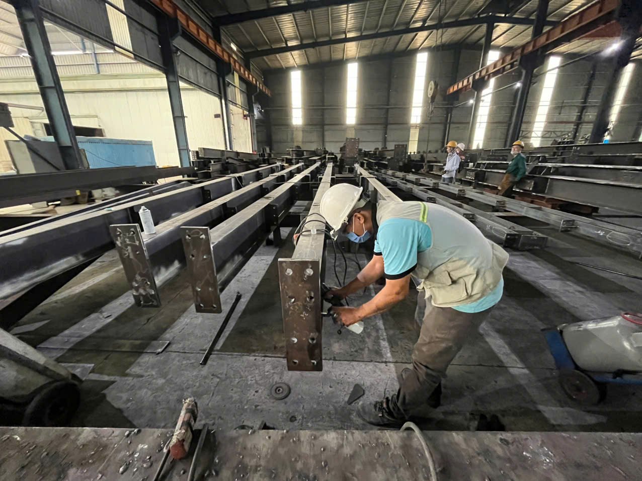 Kiểm tra cấu kiện tại xưởng